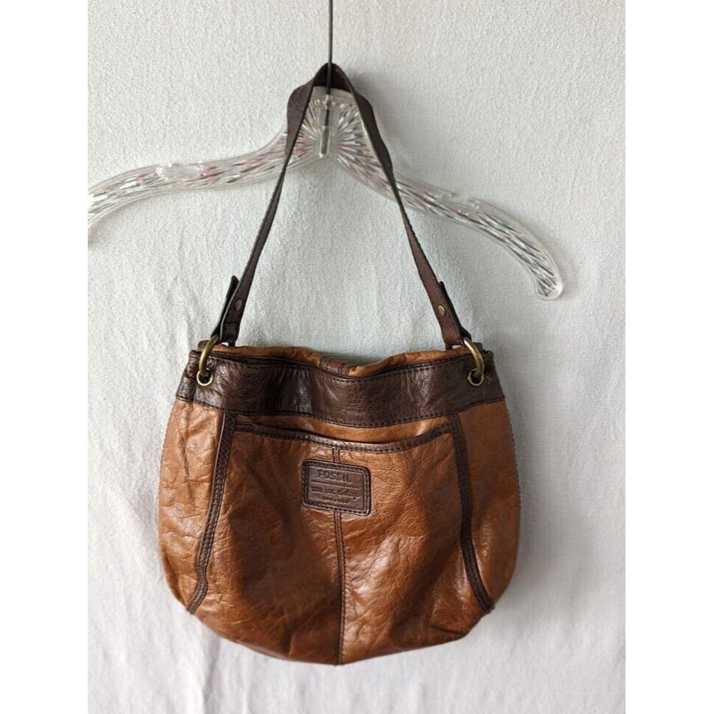 Fossil Brown Leather Shoulder Bag with Vintage Appeal